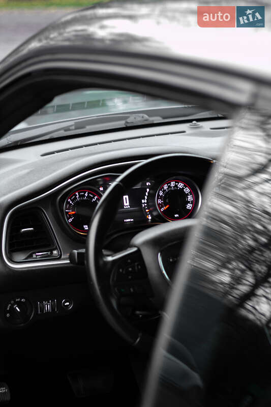 Купе Dodge Challenger 2019 в Каменском фото 13 Купе Dodge Challenger 2019 в Каменском