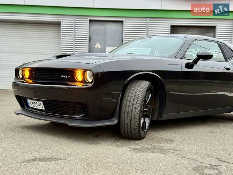 Купе Dodge Challenger 2016 в Киеве