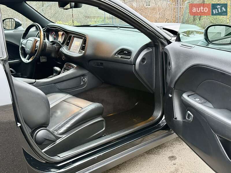 Купе Dodge Challenger 2016 в Киеве