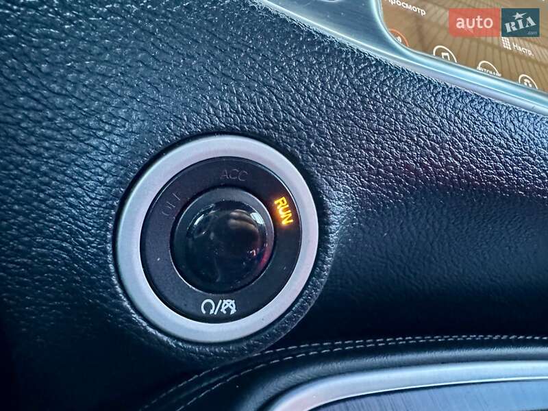 Купе Dodge Challenger 2017 в Києві фото 33 Купе Dodge Challenger 2017 в Києві