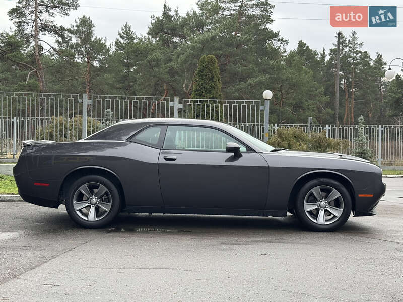 Купе Dodge Challenger 2020 в Києві фото 13 Купе Dodge Challenger 2020 в Києві