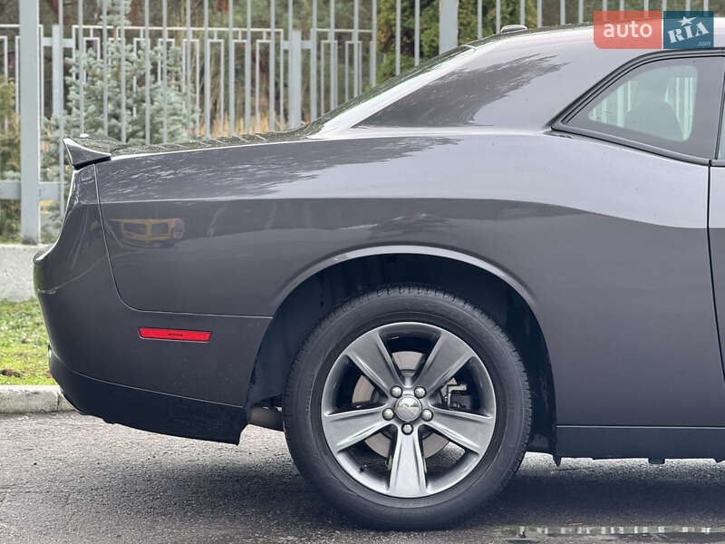 Купе Dodge Challenger 2020 в Києві фото 15 Купе Dodge Challenger 2020 в Києві