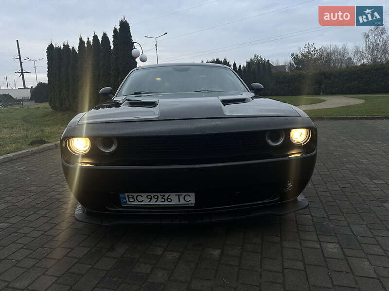 Купе Dodge Challenger 2016 в Львове фото 3 Купе Dodge Challenger 2016 в Львове