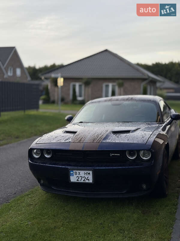 Купе Dodge Challenger 2016 в Каменец-Подольском фото 4 Купе Dodge Challenger 2016 в Каменец-Подольском