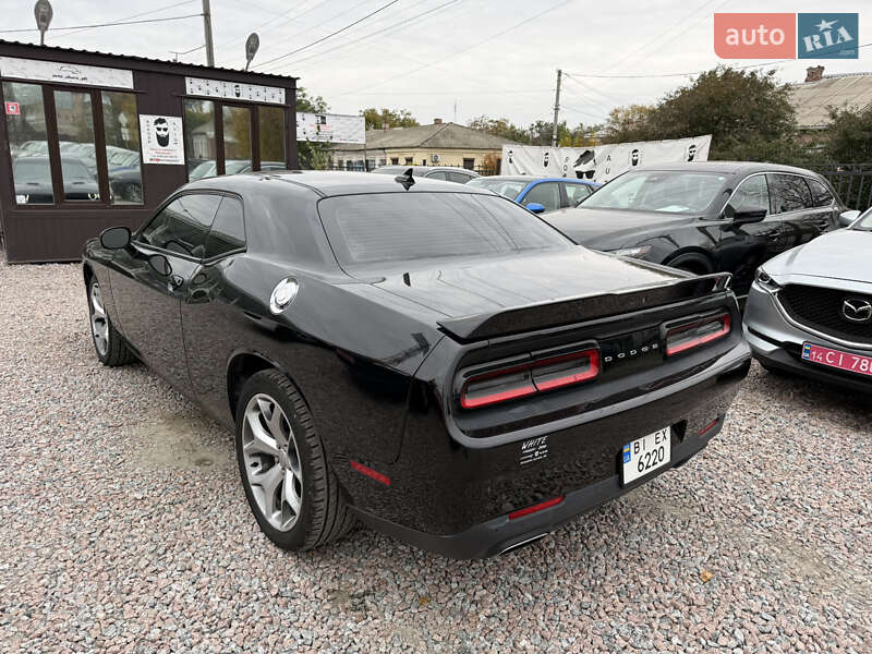 Купе Dodge Challenger 2016 в Полтаве