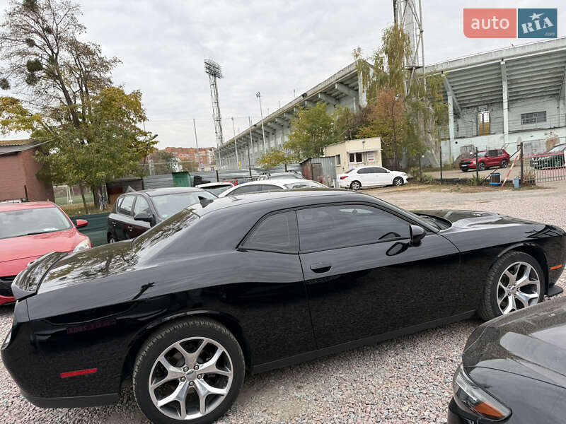 Купе Dodge Challenger 2016 в Полтаве