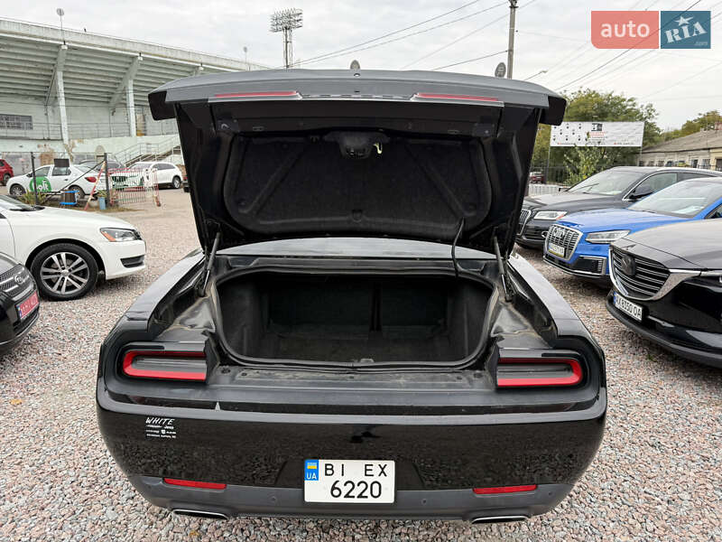 Купе Dodge Challenger 2016 в Полтаве