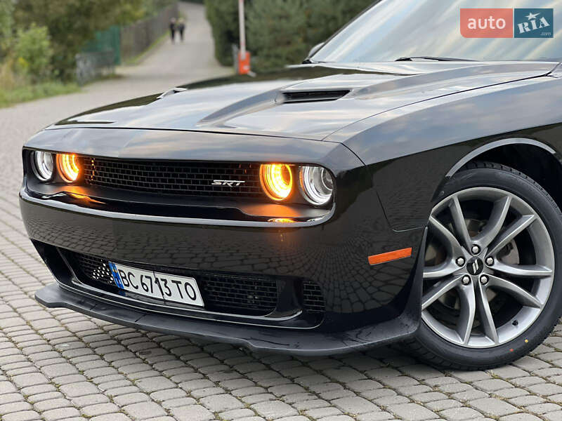 Купе Dodge Challenger 2017 в Львове