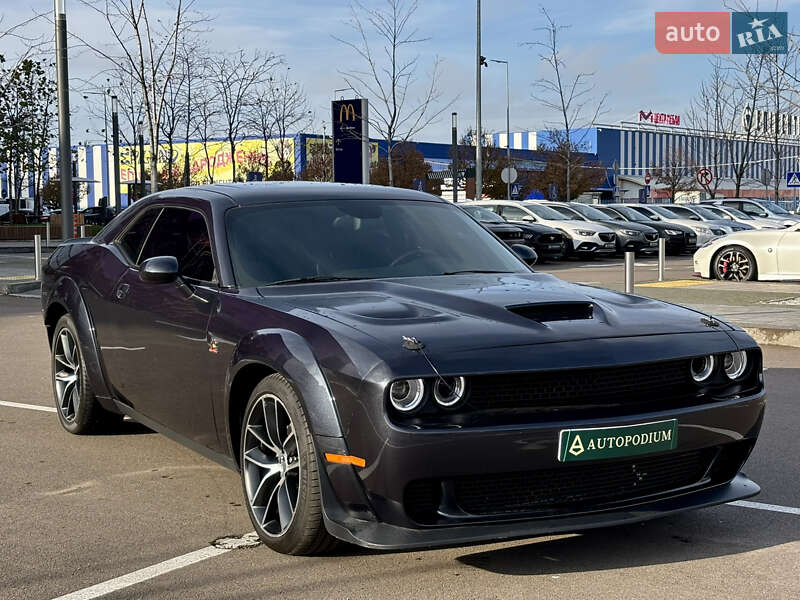 Купе Dodge Challenger 2016 в Киеве