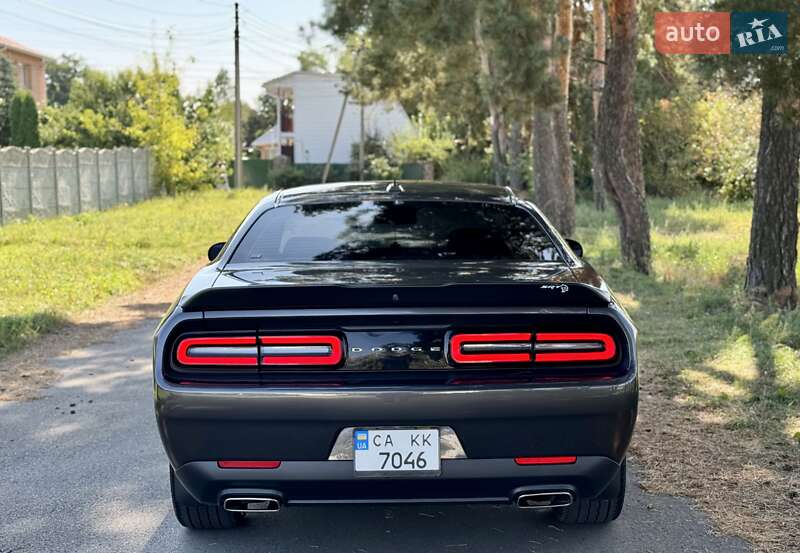 Купе Dodge Challenger 2017 в Киеве