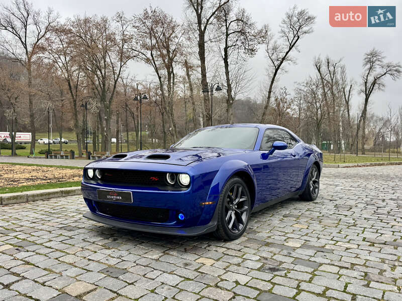 Купе Dodge Challenger 2020 в Киеве