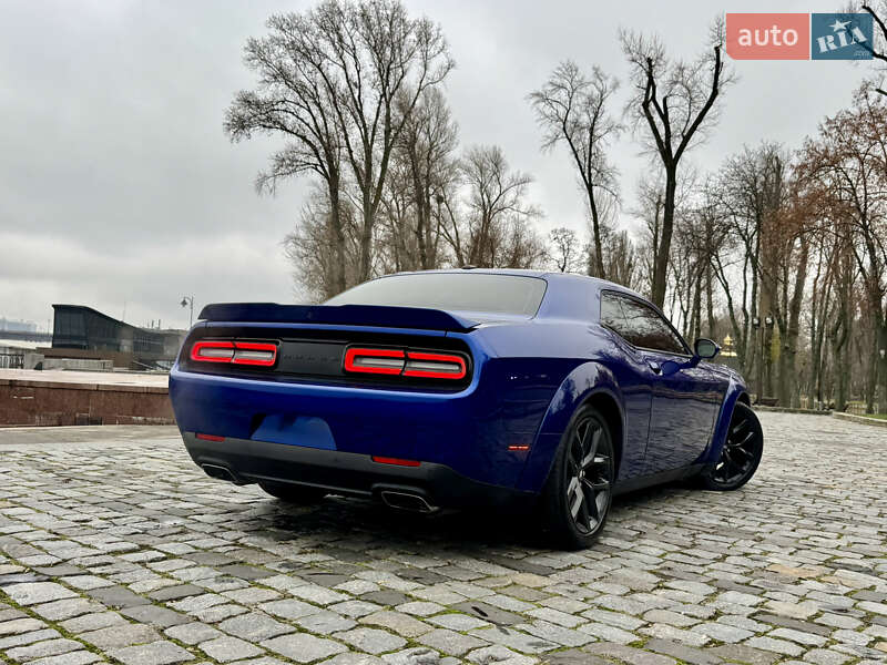 Купе Dodge Challenger 2020 в Киеве