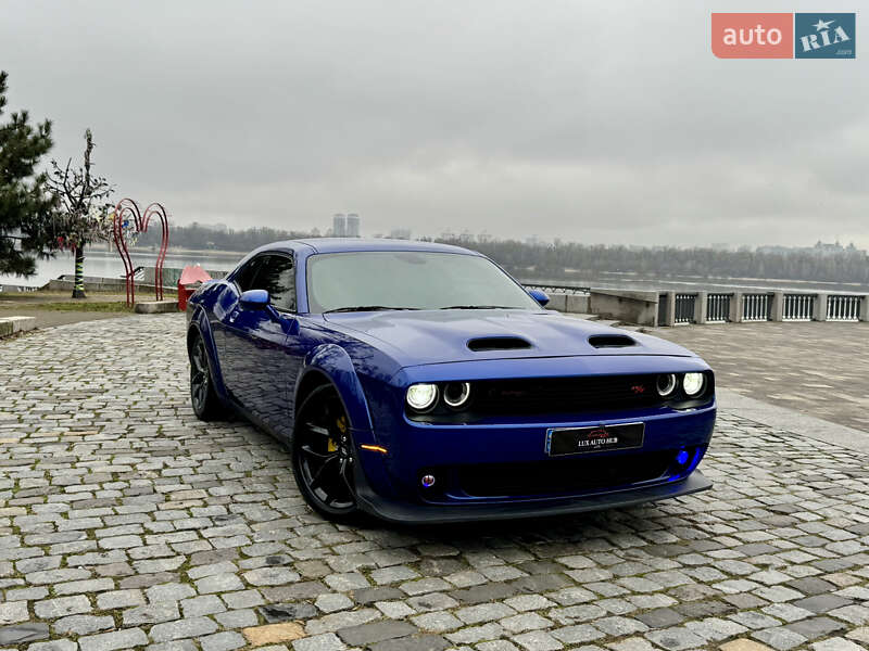Купе Dodge Challenger 2020 в Киеве
