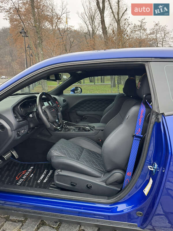 Купе Dodge Challenger 2020 в Киеве