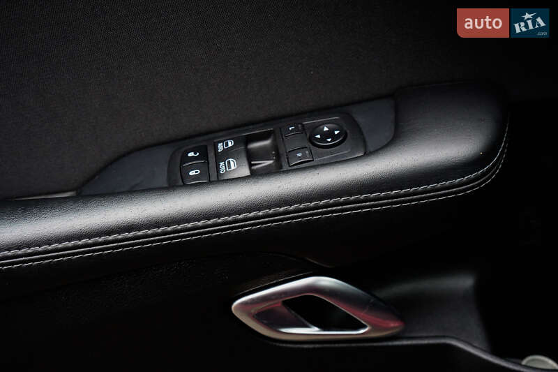 Купе Dodge Challenger 2019 в Житомире