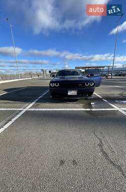 Купе Dodge Challenger 2014 в Києві