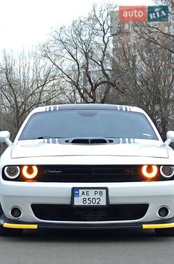 Купе Dodge Challenger 2018 в Одесі