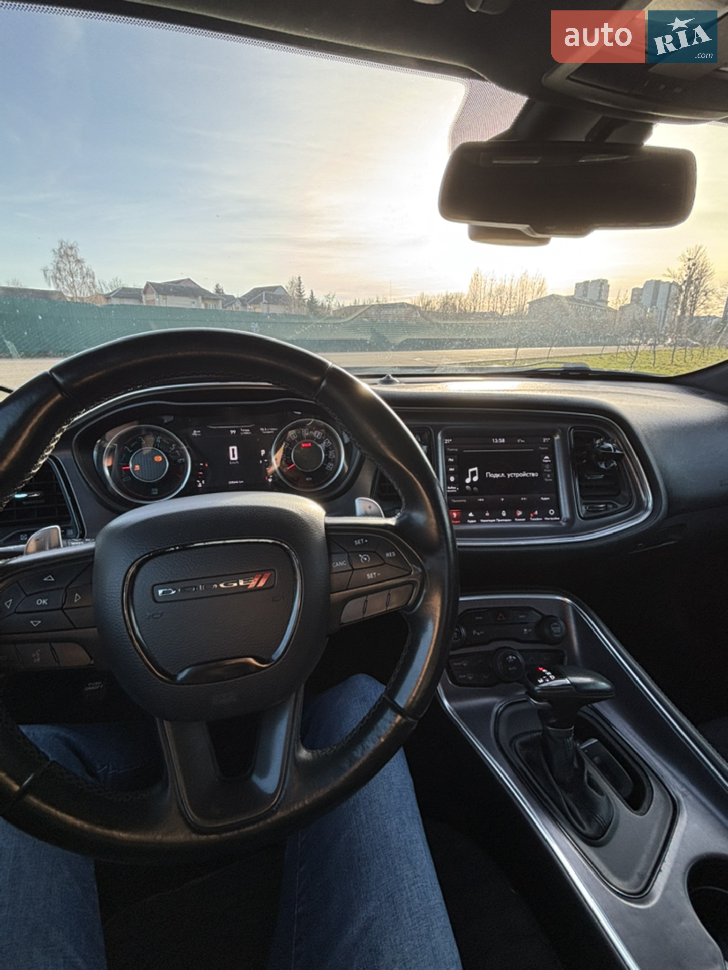 2014 Dodge Challenger - мініатюра 8