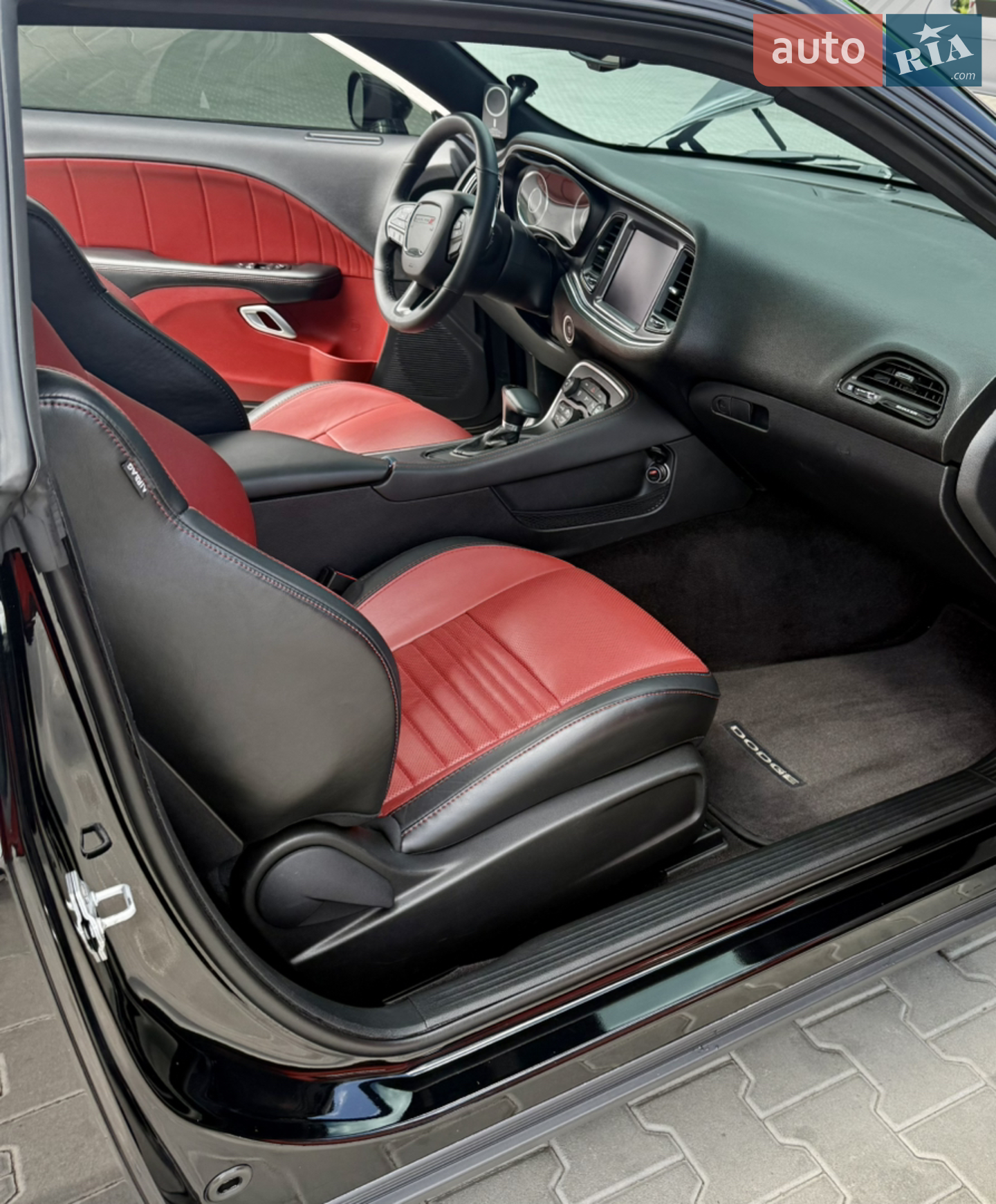 2015 Dodge Challenger - мініатюра 16