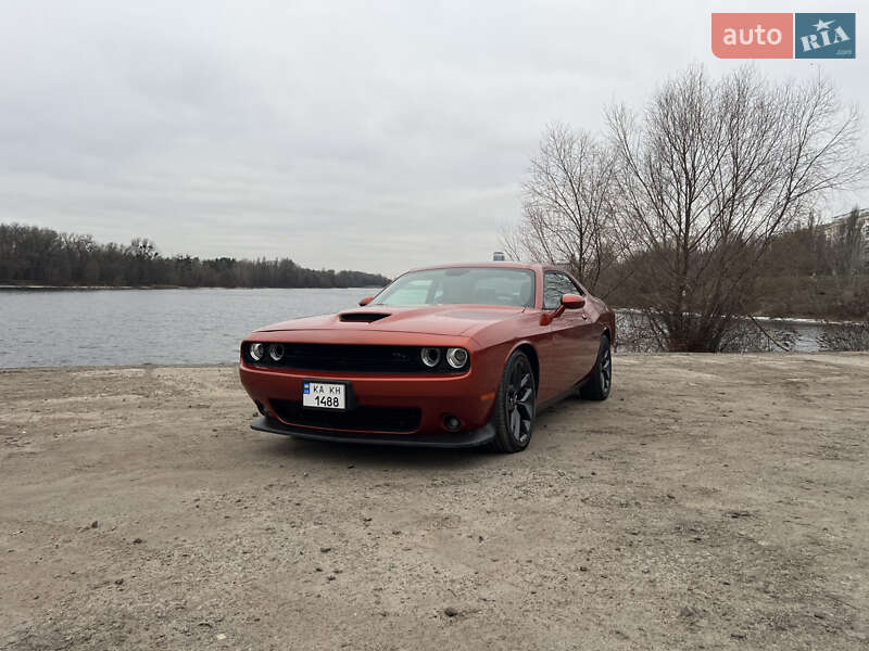 Купе Dodge Challenger 2022 в Киеве