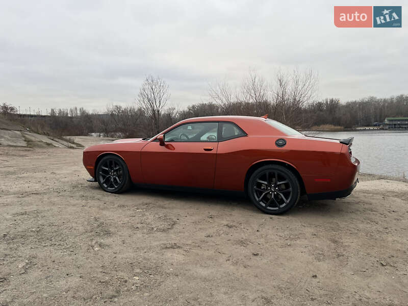 Купе Dodge Challenger 2022 в Киеве