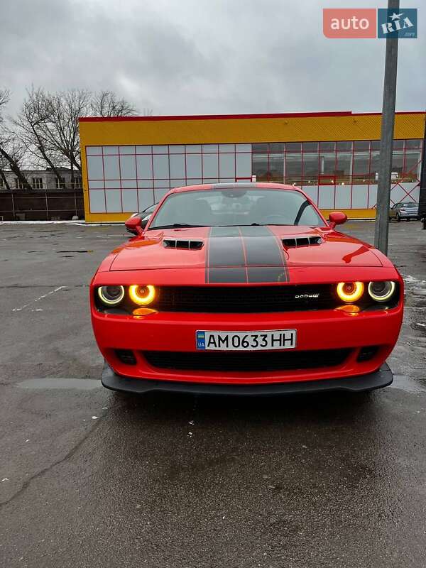 Купе Dodge Challenger 2017 в Житомире
