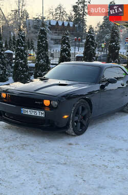 Купе Dodge Challenger 2014 в Киеве