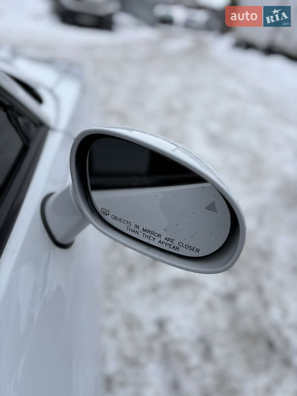 Купе Dodge Challenger 2016 в Рівному