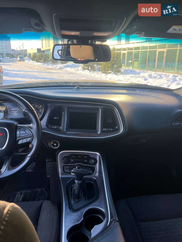 Купе Dodge Challenger 2017 в Хмельницком