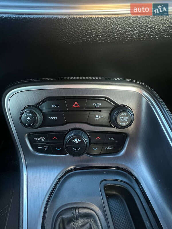 Купе Dodge Challenger 2017 в Хмельницком