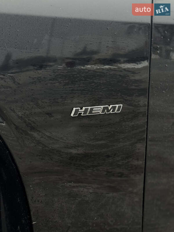 Купе Dodge Challenger 2015 в Києві фото 6 Купе Dodge Challenger 2015 в Києві