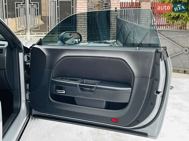 Купе Dodge Challenger 2013 в Ивано-Франковске фото 15 Купе Dodge Challenger 2013 в Ивано-Франковске