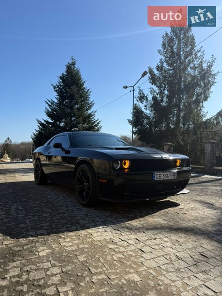 Купе Dodge Challenger 2017 в Черновцах