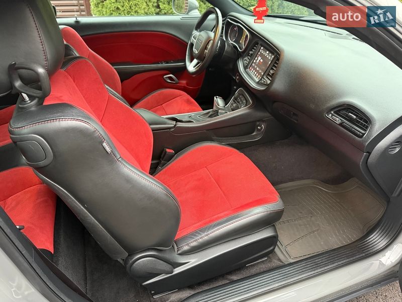 Купе Dodge Challenger 2017 в Киеве