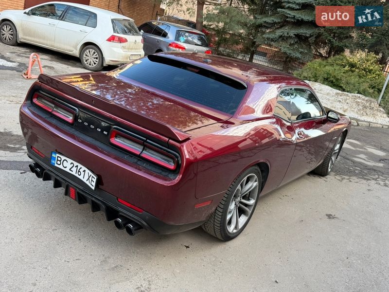 Купе Dodge Challenger 2021 в Львове