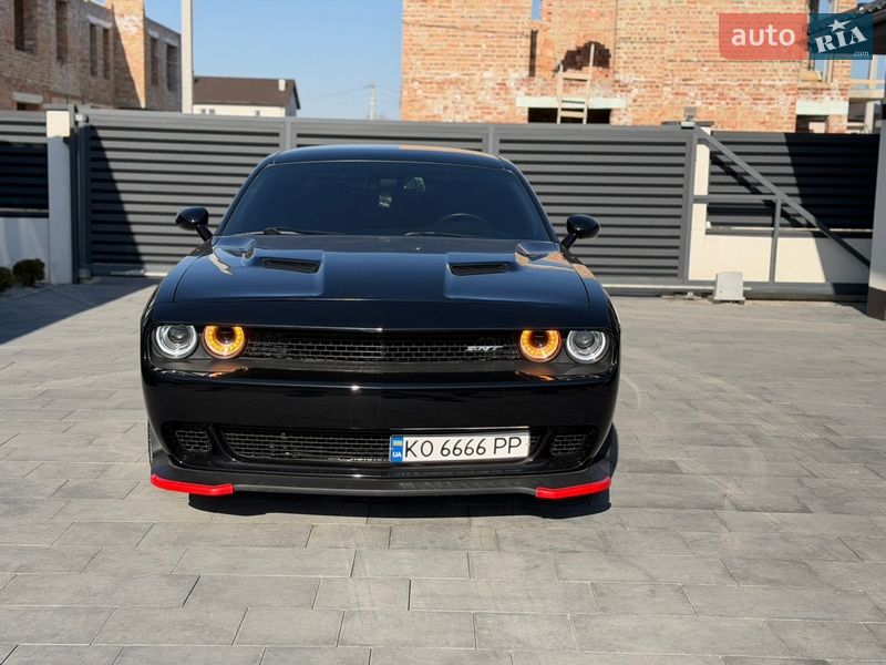 Купе Dodge Challenger 2017 в Ивано-Франковске
