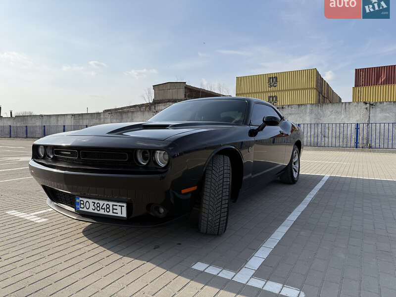 Купе Dodge Challenger 2019 в Тернополі