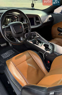 Купе Dodge Challenger 2019 в Тернополі