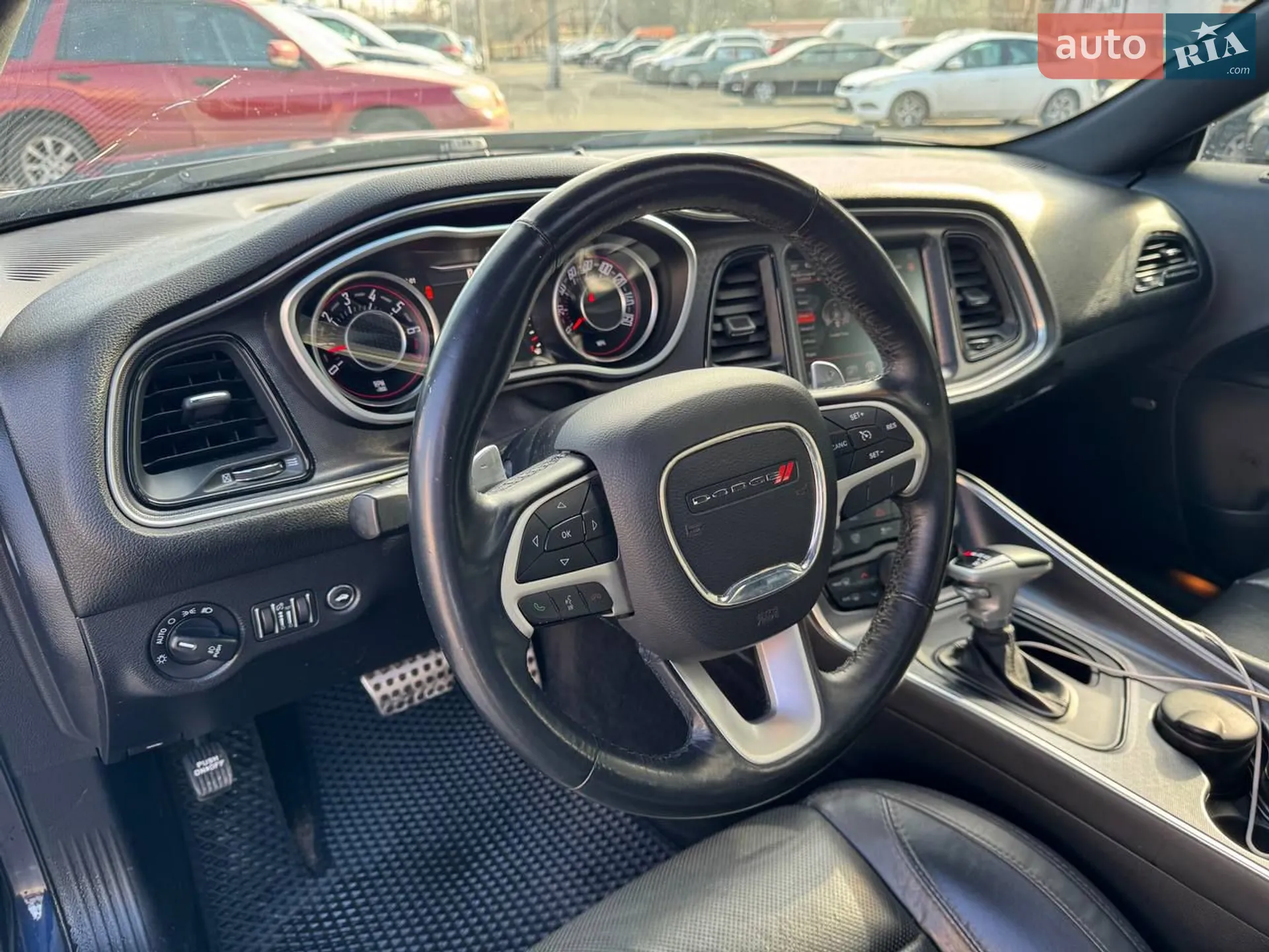 2015 Dodge Challenger - мініатюра 18