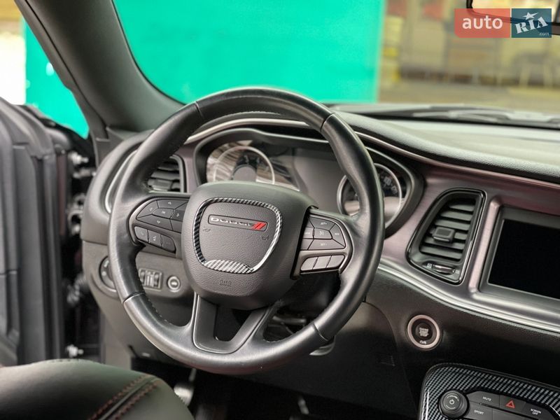 Купе Dodge Challenger 2018 в Житомире фото 28 Купе Dodge Challenger 2018 в Житомире