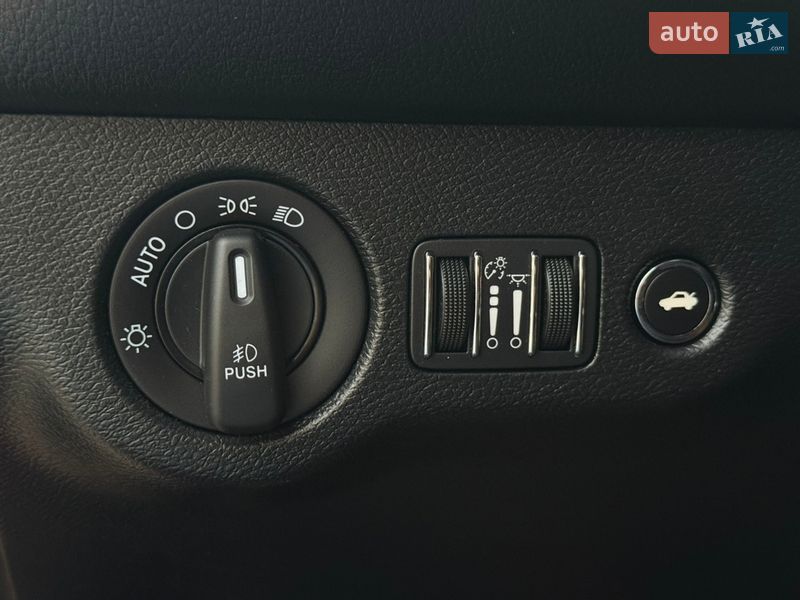 Купе Dodge Challenger 2018 в Одессе