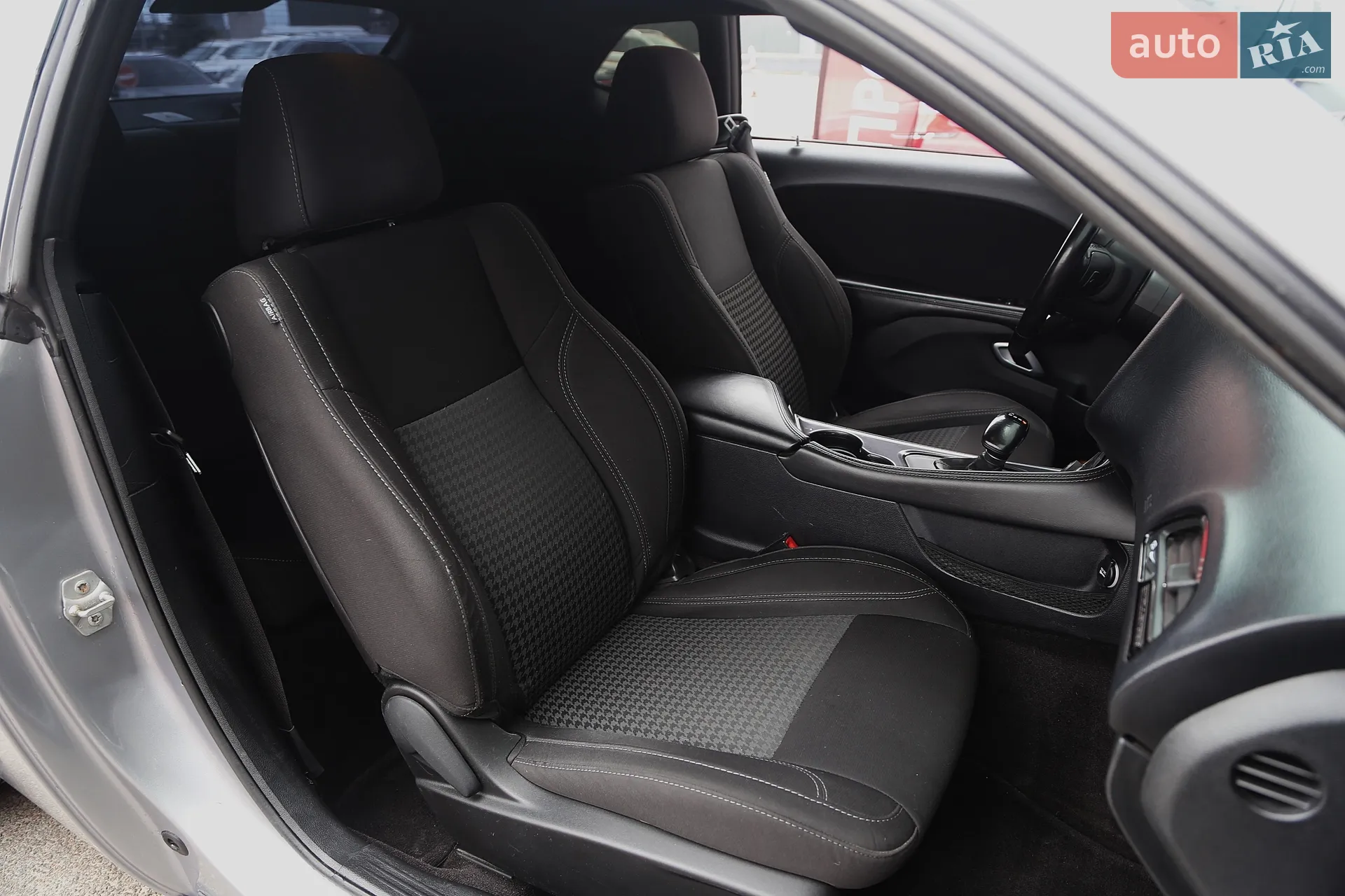 2016 Dodge Challenger - мініатюра 12