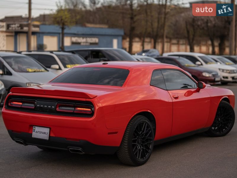 Купе Dodge Challenger 2017 в Дніпрі фото 16 Купе Dodge Challenger 2017 в Дніпрі