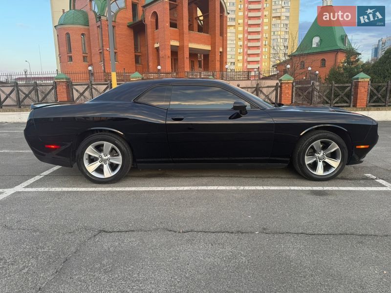 Купе Dodge Challenger 2019 в Броварах