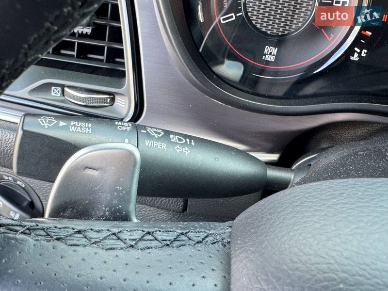 Купе Dodge Challenger 2016 в Киеве фото 21 Купе Dodge Challenger 2016 в Киеве