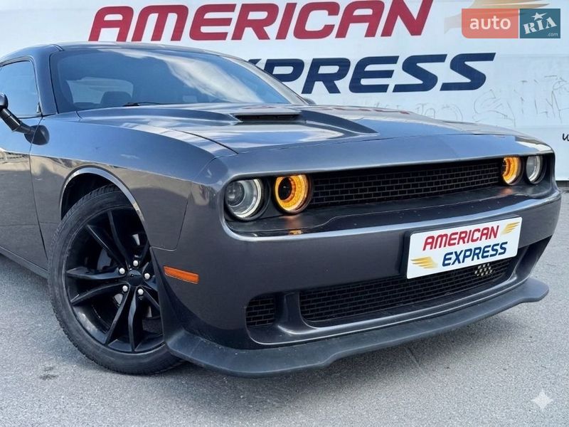 Купе Dodge Challenger 2016 в Киеве фото 2 Купе Dodge Challenger 2016 в Киеве