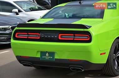 Купе Dodge Challenger 2015 в Киеве