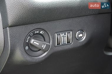 Купе Dodge Challenger 2015 в Киеве