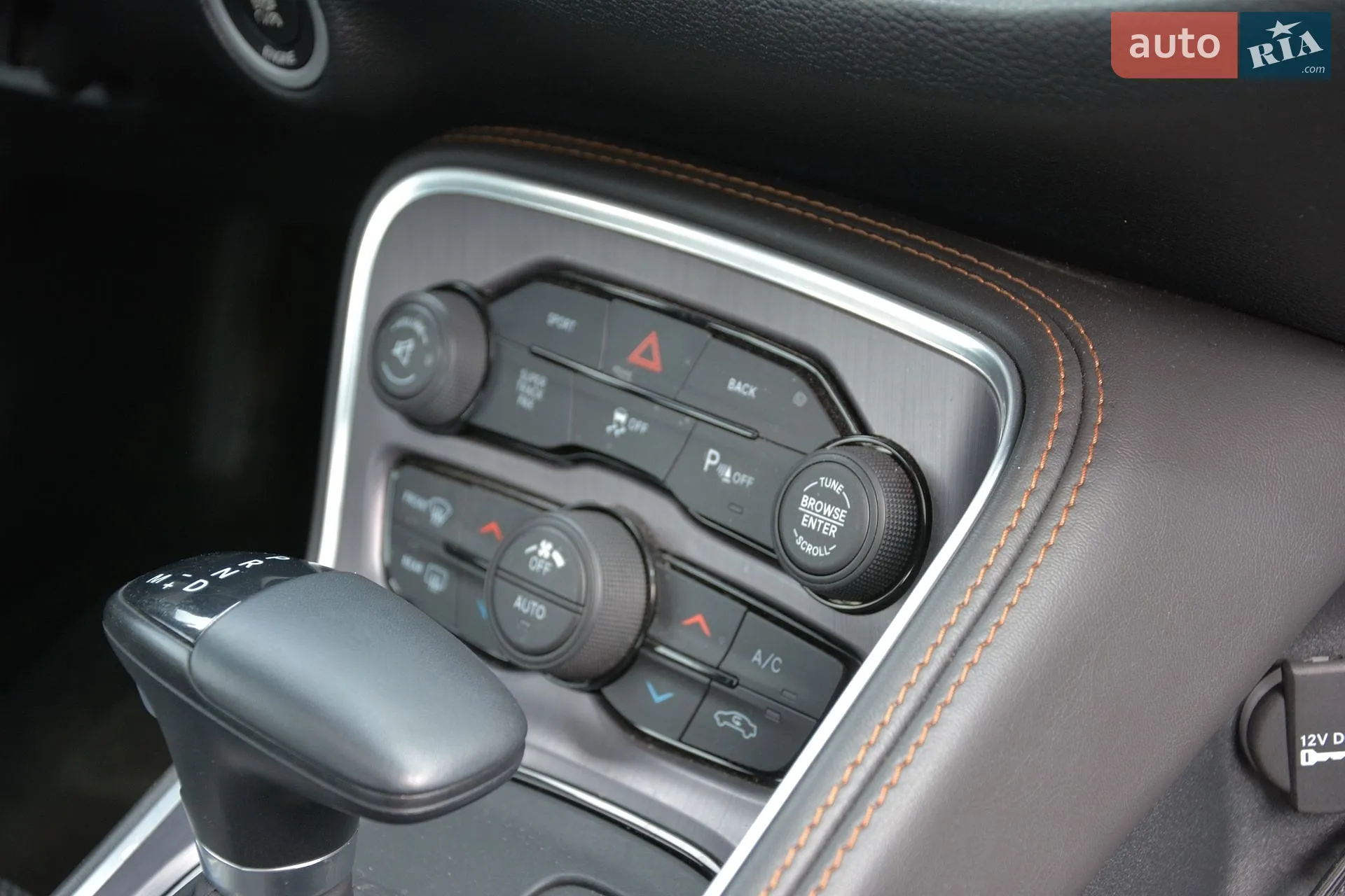 2015 Dodge Challenger - мініатюра 42
