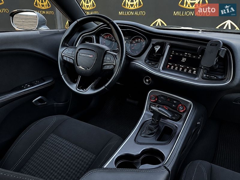 Купе Dodge Challenger 2019 в Киеве